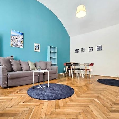 Seventh Sense Apartment Budapest Bagian luar foto